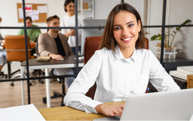 Employee Medical Benefits: Self-Funded vs. Fully Insured Plans Explained